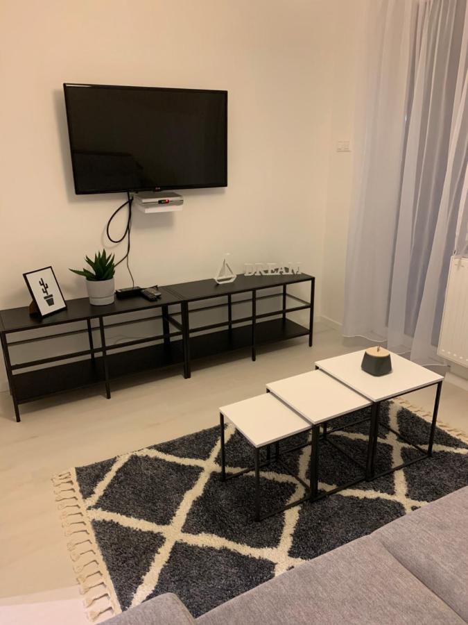 Zenit Apartman Bük Esterno foto