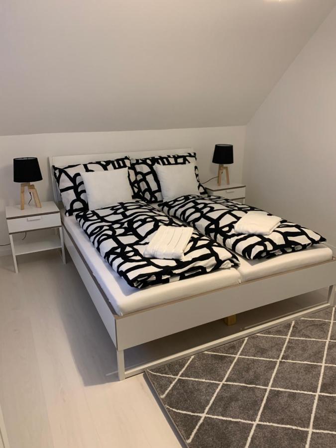 Zenit Apartman Bük Esterno foto